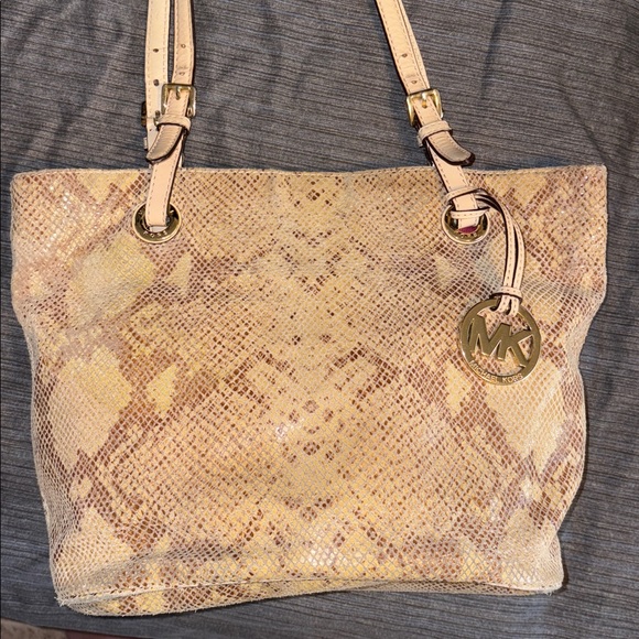 MICHAEL KORS Jet Set Snakeskin Embossed Leather Tote Gold Hardware - Picture 3 of 12